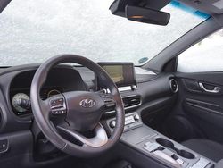 Grau Gebraucht 2021 Hyundai Kona SUV | 16.270 € (Guter Preis)