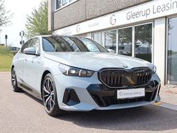 Grau Gebraucht 2024 BMW i5 M Sport Limousine | 57.500 €