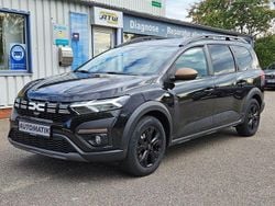 Grau Gebraucht 2025 Dacia Jogger Extreme Van / Kleinbus | 24.990 € (Guter Preis)