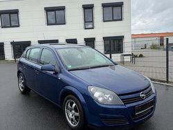 Blau Gebraucht 2005 Opel Astra Limousine | 2.799 € (Etwas zu teuer)