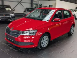 Rot Gebraucht 2021 Skoda Fabia Cool Plus Limousine | 13.900 € (Fairer Preis)