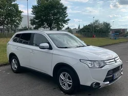 Weiß Gebraucht 2015 Mitsubishi Outlander SUV | 9.500 € (Superpreis)