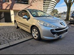 Silber Gebraucht 2009 Peugeot 207 Kleinwagen | 1.000 €