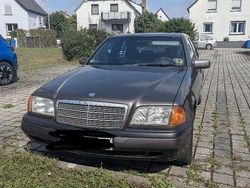 Braun Gebraucht 1995 Mercedes C180 Classic Limousine | 1.300 €