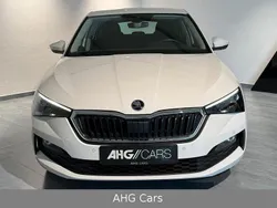 Weiß Gebraucht 2020 Skoda Scala Drive Kleinwagen | 18.500 € (Etwas zu teuer)