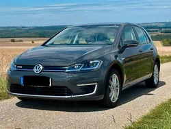 Grau Gebraucht 2020 VW e-Golf Kleinwagen | 15.300 € (Fairer Preis)