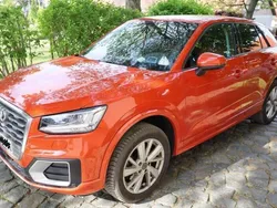 Orange Gebraucht 2017 Audi Q2 Ambiente SUV | 20.100 € (Teuer)