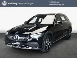 Schwarz Gebraucht 2025 Mercedes C200 Avantgarde Kombi | 54.980 €