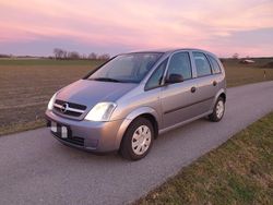 Grau Gebraucht 2004 Opel Meriva Van / Kleinbus | 1.950 € (Guter Preis)