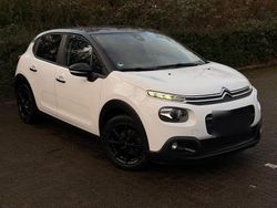 Weiß Gebraucht 2017 Citroën C3 Limousine | 7.950 € (Guter Preis)