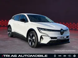 Arktis weiß Gebraucht 2022 Renault Mégane Equilibre Limousine | 19.880 € (Fairer Preis)