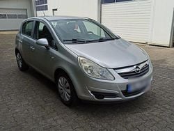 Silber Gebraucht 2009 Opel Corsa Limousine | 3.299 € (Teuer)