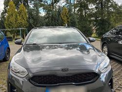 Grau Gebraucht 2019 Kia ProCeed GT Kleinwagen | 25.250 € (Teuer)