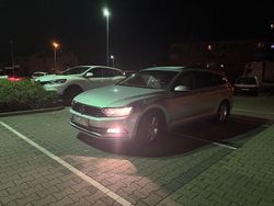 Silber Gebraucht 2015 VW Passat Trendline Kombi | 9.200 € (Fairer Preis)