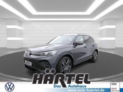 Delfingrau (grey), metallic Neu 2025 VW Tiguan Style SUV | 53.700 €