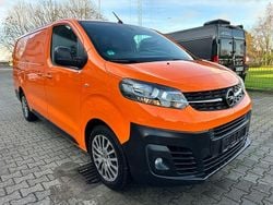 Weiß Gebraucht 2021 Opel Vivaro Edition Van / Kleinbus | 15.900 € (Superpreis)