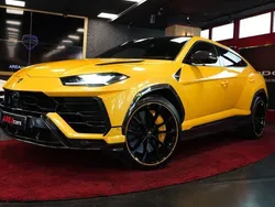 Schwarz Gebraucht 2022 Lamborghini Urus SUV | 259.900 € (Fairer Preis)