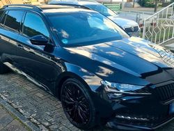 Schwarz Gebraucht 2020 Skoda Superb SportLine Kombi | 28.000 € (Fairer Preis)