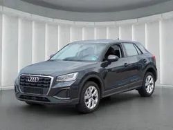 Grau Gebraucht 2023 Audi Q2 SUV | 27.649 € (Fairer Preis)