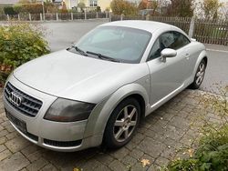 Silber Gebraucht 2003 Audi TT Sport Coupé | 1.300 €