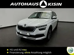 Moonweiss metallic Gebraucht 2024 Skoda Kamiq ScoutLine SUV | 24.900 € (Fairer Preis)