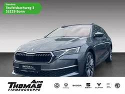 Graphitegrau metallic Gebraucht 2024 Skoda Octavia Selection Kombi | 34.880 € (Fairer Preis)
