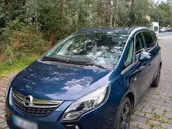 Blau Gebraucht 2011 Opel Zafira Tourer Van / Kleinbus | 4.990 € (Etwas zu teuer)