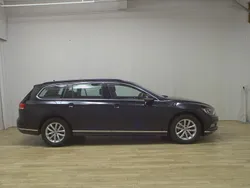 Schwarz Gebraucht 2019 VW Passat Comfortline Limousine | 13.980 € (Superpreis)