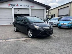 Graphitschwarz/carbon flash/mi Gebraucht 2013 Opel Zafira Tourer Edition Van / Kleinbus | 6.600 € (Fairer Preis)