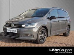 Delfingrau metallic Gebraucht 2022 VW Touran Highline Van / Kleinbus | 24.950 € (Guter Preis)