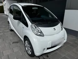 Weiß Gebraucht 2018 Peugeot iON Kleinwagen | 6.900 € (Guter Preis)