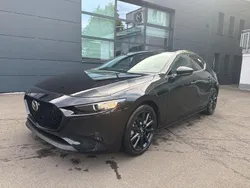 Jet black Neu 2025 Mazda 3 Homura-Line Limousine | 26.690 € (Guter Preis)