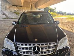 Schwarz Gebraucht 2009 Mercedes ML350 SUV | 9.250 € (Fairer Preis)
