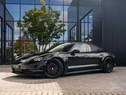 Schwarz Gebraucht 2020 Porsche Taycan 4S Limousine | 56.995 € (Fairer Preis)