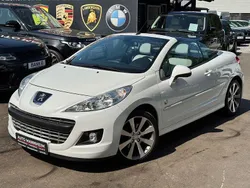 Weiß Gebraucht 2012 Peugeot 207 CC Roland Garros Cabrio | 4.999 € (Guter Preis)