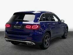Brillantblau metallic Gebraucht 2019 Mercedes GLC220 AMG SUV | 38.350 € (Fairer Preis)