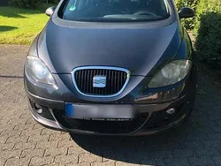Grau Gebraucht 2004 Seat Altea Van / Kleinbus | 999 € (Superpreis)