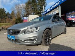 Silber Gebraucht 2016 Volvo S60 Summum Limousine | 16.880 €