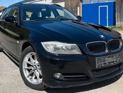 Schwarz 2 Gebraucht 2011 BMW 320 Sport Line Kombi | 5.540 € (Guter Preis)