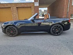 Schwarz Gebraucht 2017 Fiat 124 Spider Lusso Cabrio | 17.987 € (Fairer Preis)