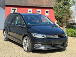 Schwarz Gebraucht 2016 VW Touran Highline Van / Kleinbus | 15.950 € (Superpreis)