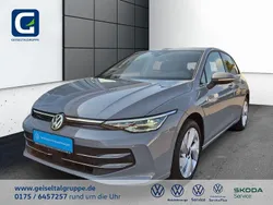 Mondstein grau Gebraucht 2024 VW Golf VIII Style Limousine | 30.830 € (Fairer Preis)