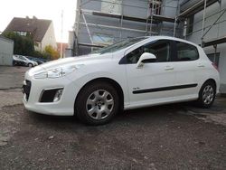 Weiß Gebraucht 2011 Peugeot 308 Access Kleinwagen | 3.499 € (Fairer Preis)