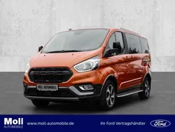 Hokkaidoorange metallic (metallic) Gebraucht 2022 Ford Tourneo Kombi | 43.990 € (Etwas zu teuer)