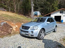 Silber Gebraucht 2006 Mercedes ML63 AMG AMG SUV | 14.500 € (Fairer Preis)