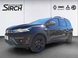Perlmuttschwarz metallic Neu 2025 Dacia Jogger Extreme Van / Kleinbus | 22.650 € (Fairer Preis)