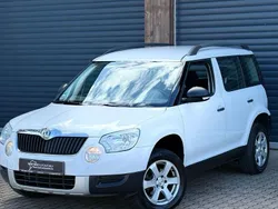 Weiß Gebraucht 2011 Skoda Yeti Active SUV | 3.999 € (Fairer Preis)