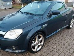 Blau Gebraucht 2006 Opel Tigra Edition Cabrio | 1.750 € (Fairer Preis)