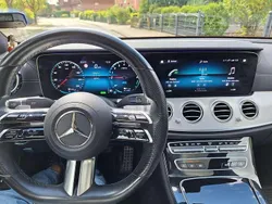 Grau Gebraucht 2020 Mercedes E300 AMG line Limousine | 35.500 € (Fairer Preis)