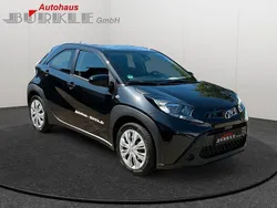 Schwarz Gebraucht 2024 Toyota Aygo Business Edition Kleinwagen | 14.888 € (Guter Preis)